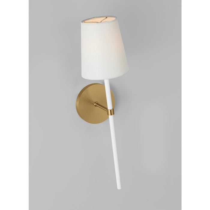 Visual Comfort Studio Monroe 1-Lt Tail Sconce, Brass/White Linen