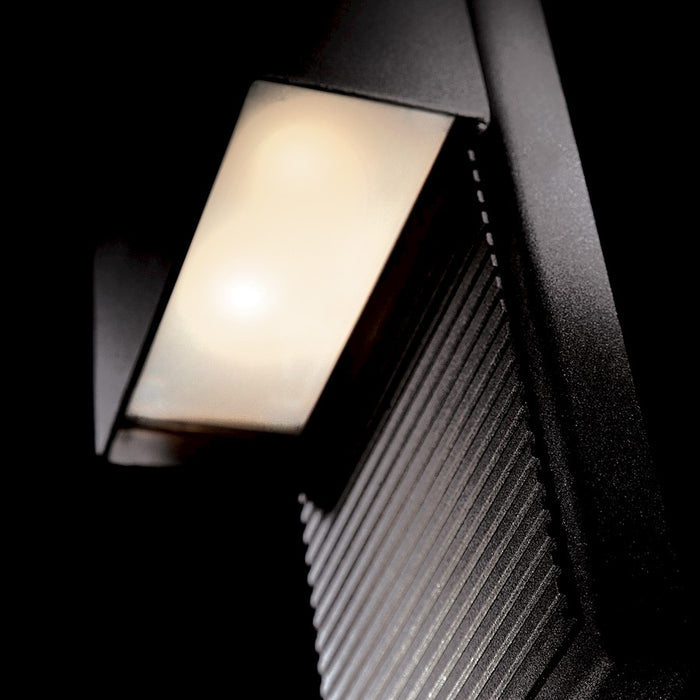 Modern Forms Hiline 2 Light 8" LED Wall Light/3000K, Black