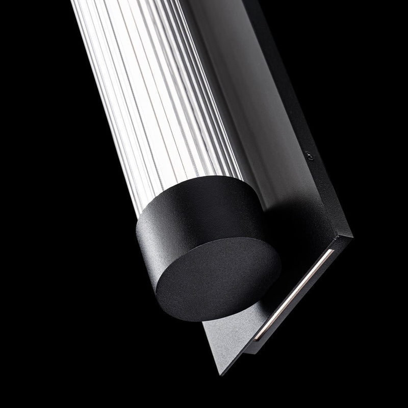 Modern Forms Chyzel 18" LED Outdoor Wall Light, 3500K, Black/Clear/Frost