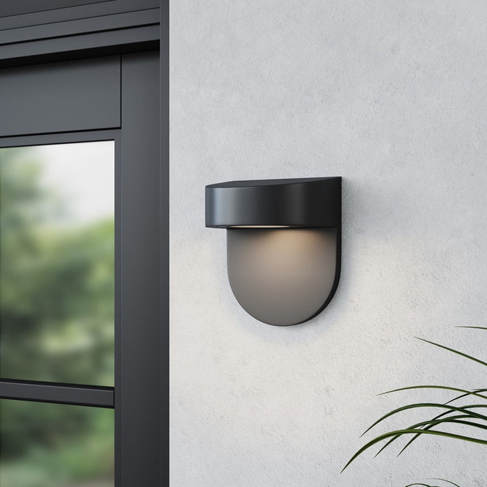 Millennium Lighting 1Lt Outdoor Wall Sconce, Black/Frosted