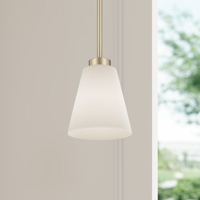 Millennium Lighting Strayhan 1Lt Pendant, Gold/White Frosted