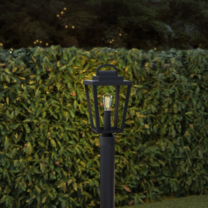 Millennium Lighting Brenwick 1Lt Outdoor Post Light, Coated Black