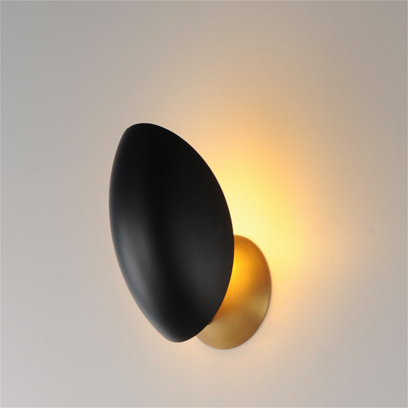 Maxim Lighting Maris 1Lt 8" Wall Sconce, Black/Natural Aged Brass
