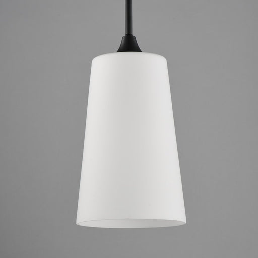 Maxim Lighting Hudson 1Lt 14.5" Single Pendant, Black/Satin White
