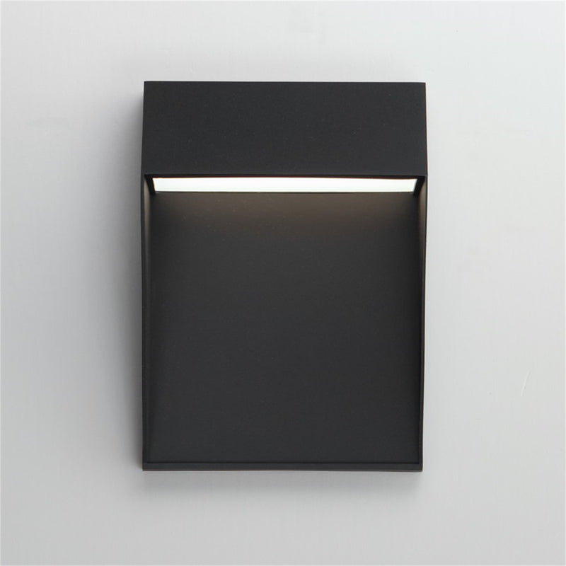 Maxim Lighting Cliffsedge VX 1Lt 11" Outdoor Wall Mount, Black/Gold