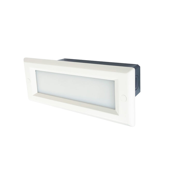 Nora Brick Die-Cast LED Step/Frosted Lens Face, 4.6W/3000K, WH - NSW-842-32W