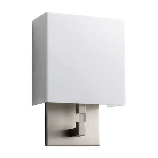 Oxygen Lighting Chameleon 3500K 120V Acrylic/Satin Nickel - 3-521-3524
