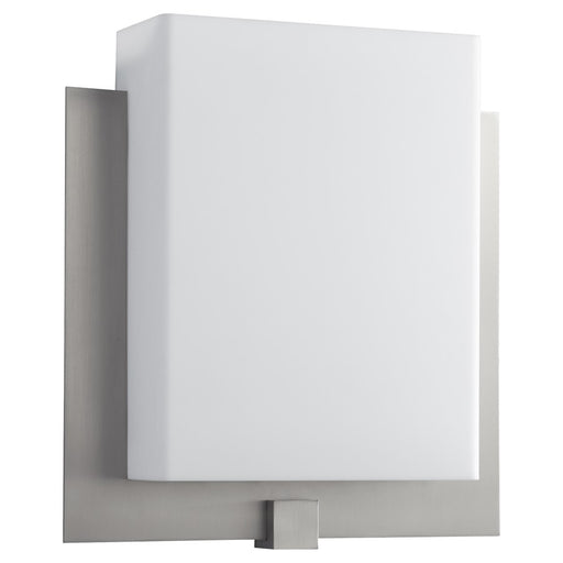 Oxygen Lighting Pathways 120V Acrylic Em, Satin Nickel - 3-523-224-EM