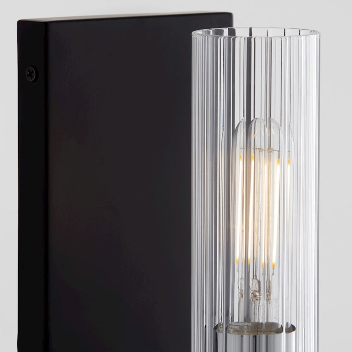 Quorum Kilbey 1Lt Wall Mount, Matte Black/Chrome/Clear/Fluted
