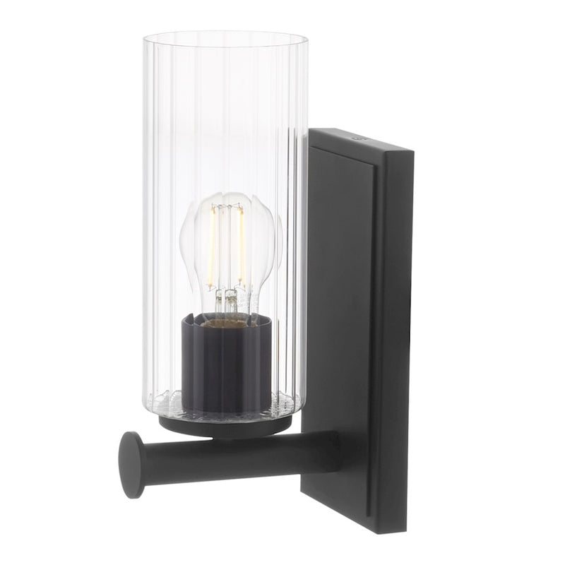Quorum Juniper 1Lt Wall Mount, Matte Black/Clear/Fluted