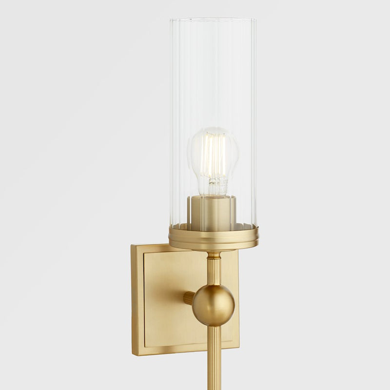 Quorum Lee Blvd 1Lt Wall Mount, Aged Brass/Clear/Fluted