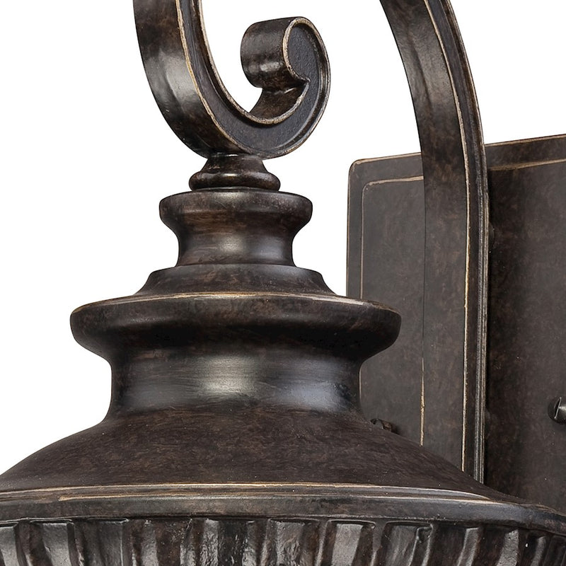 Quoizel 1 Light Chimera Outdoor Wall Lantern in Imperial Bronze