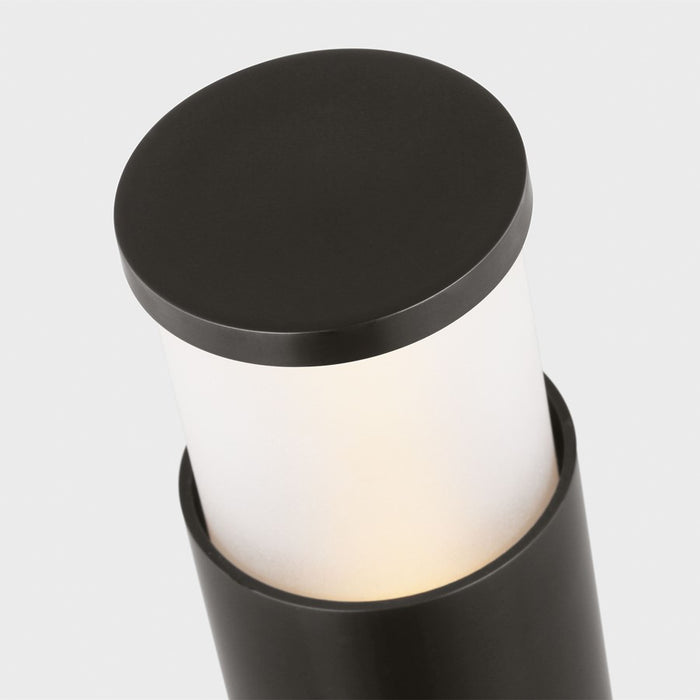 Visual Comfort Modern Miguel 7.5" Rechargeable Table Lamp, BZ