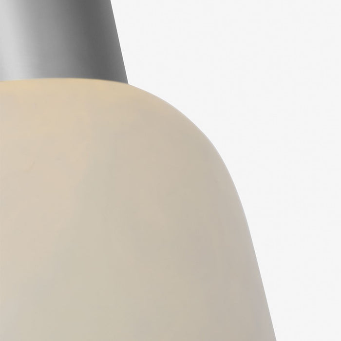 Visual Comfort Mod Caspe Alabaster 7" Rechargeable Lamp, NK