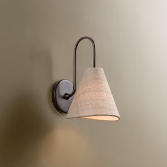 Troy Lighting Candler 1Lt Wall Sconce, Bronze Leaf/Saguran