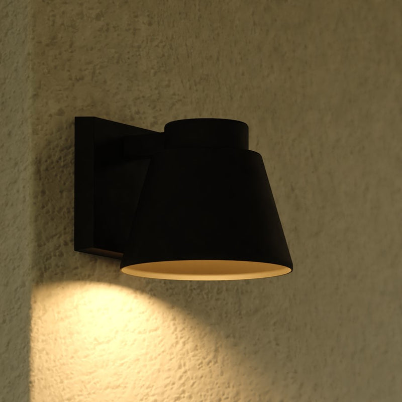 Vaxcel Evans 1 Light 6"W LED Outdoor Wall Light, Black/Black Metal