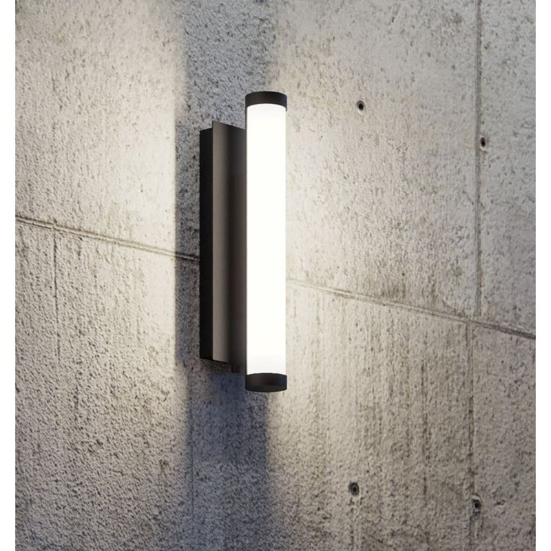 AFX Lighting Path 1Lt 18" LED Outdoor Sconce, Black/Frosted