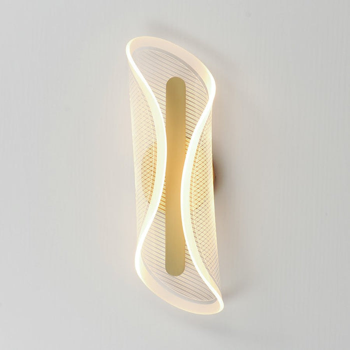 ET2 Lighting Manta 1Lt 17" LED Wall Sconce, Gold/Clear Ribbed