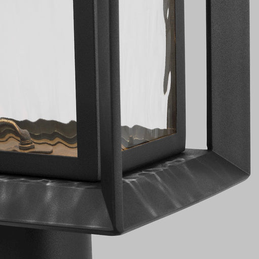 Visual Comfort Studio Urbandale 1-Lt Out 19" LPost Lantern, B/W